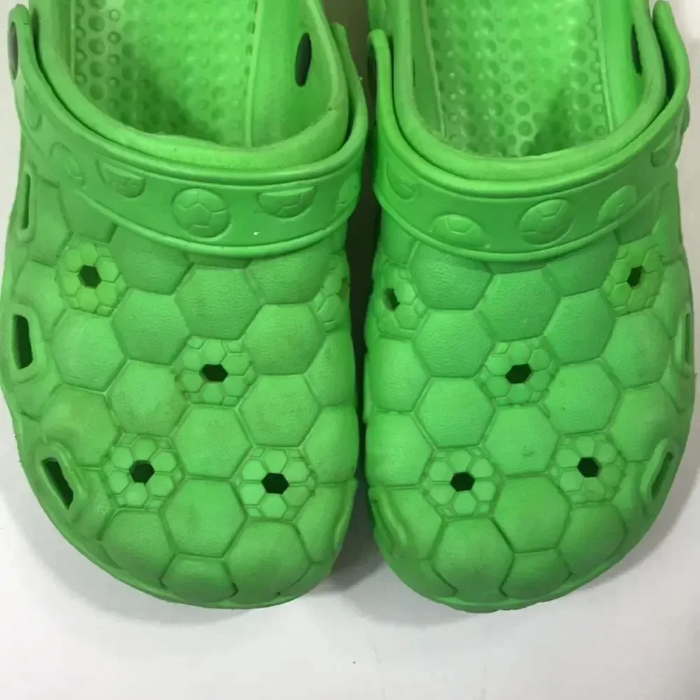 10/$50 Water Shoes Made In México  Size 23 Unisex Size 4